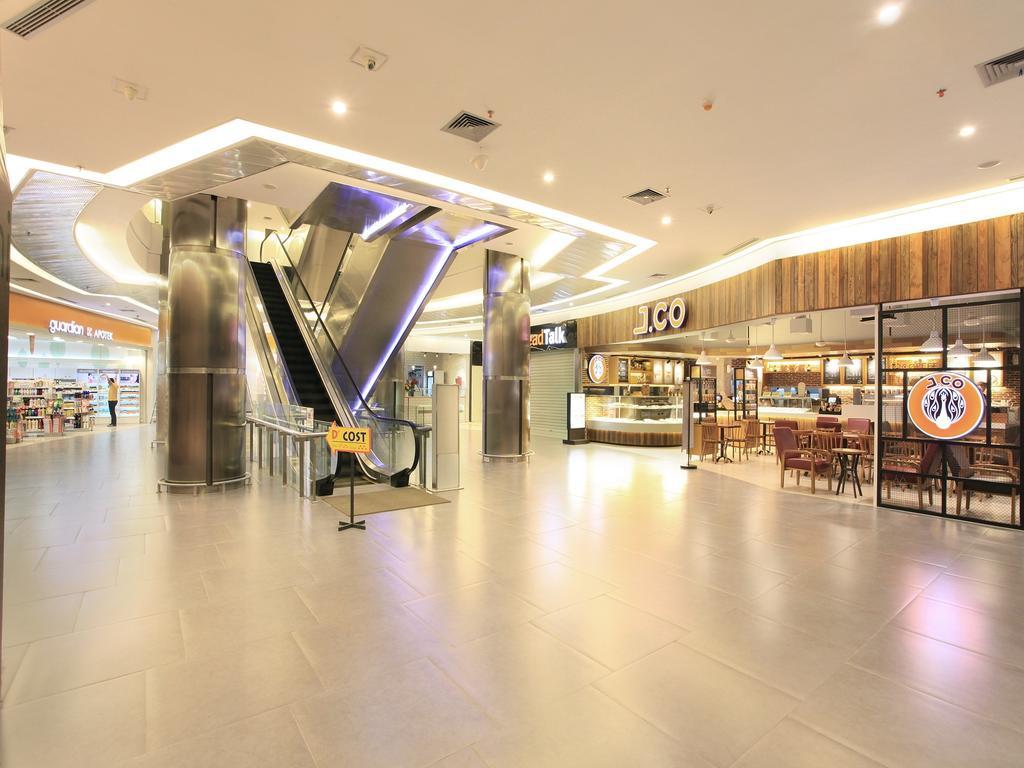 Zest Airport Jakarta By Swiss-Belhotel International Tangerang Exterior photo