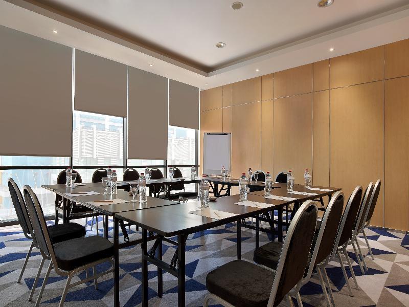 Zest Airport Jakarta By Swiss-Belhotel International Tangerang Exterior photo