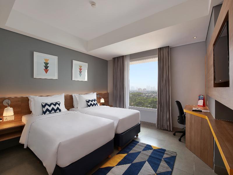 Zest Airport Jakarta By Swiss-Belhotel International Tangerang Exterior photo